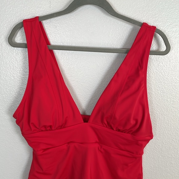 Andie The Mykonos One Piece in Cherry Red size Large Nee with Tags - Picture 3 of 7